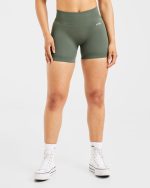 Adapt Seamless Shorts - Green - Image 2