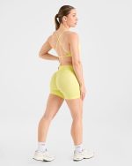Adapt Seamless Strappy Sports Bra - Spring Yellow - Image 4