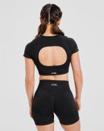 Adapt Seamless Crop Top - Black - Image 2