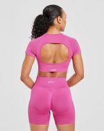 Adapt Seamless Crop Top - Pink - Image 2