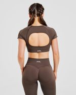 Adapt Seamless Crop Top - Brown - Image 2