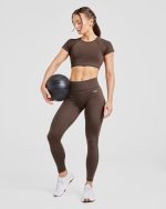 Adapt Seamless Crop Top - Brown - Image 8