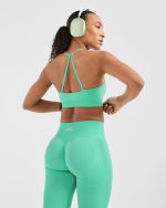 Adapt Seamless Sports Bra - Spring Mint - Image 7