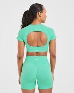 Adapt Seamless Crop Top - Spring Mint - Image 2