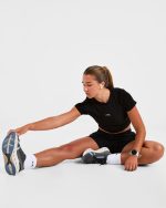 Run Top - Black - Image 8
