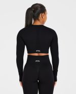 Empower Seamless Long Sleeve Crop Top - Black - Image 2